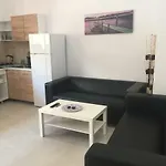 Sisifou Хостел *