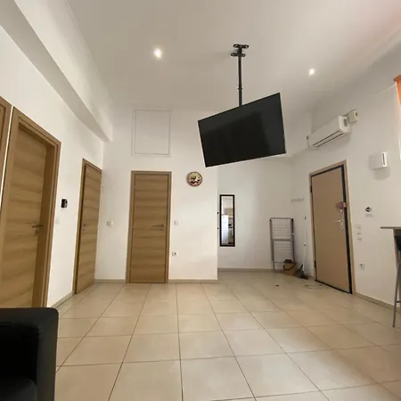 بيت شباب Corinth Beach Apartment