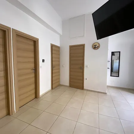Corinth Beach Apartment *