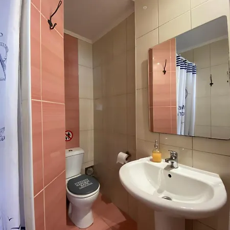 بيت شباب Corinth Beach Apartment