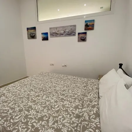 Corinth Beach Apartment بيت شباب Corinth