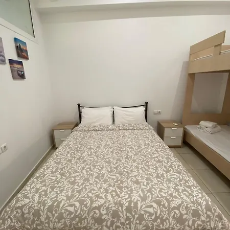 Corinth Beach Apartment بيت شباب Corinth