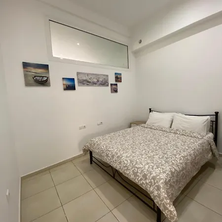 旅馆 Corinth Beach Apartment *