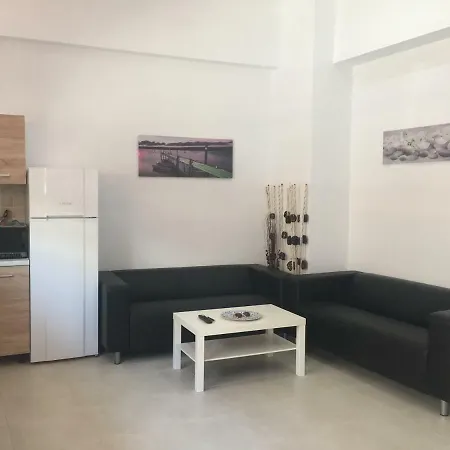 Hostel Sisifou *