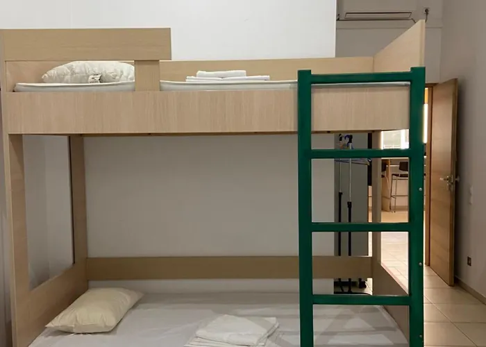 Sisifou Hostel Corinth